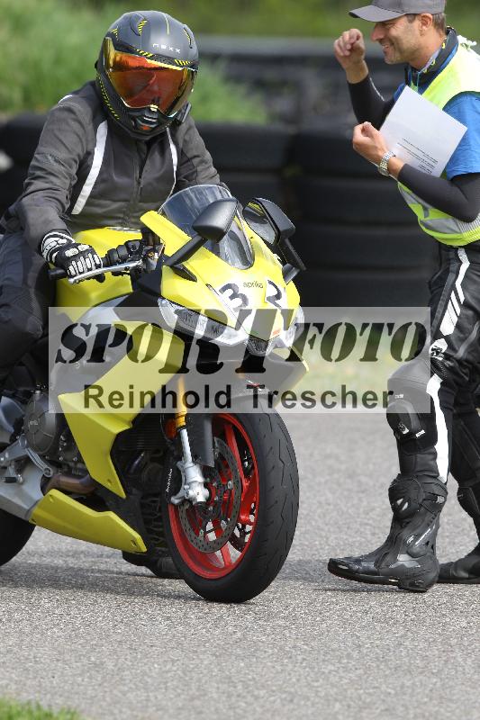 Archiv-2025/10 23.04.2025 Cornu Master School ADR/gruen-vert/32